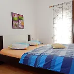 Paro * Паг