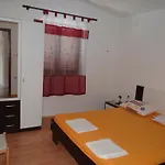 Paro Апартаменты Паг