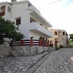 Paro