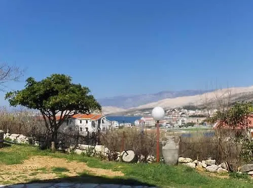 Paro *