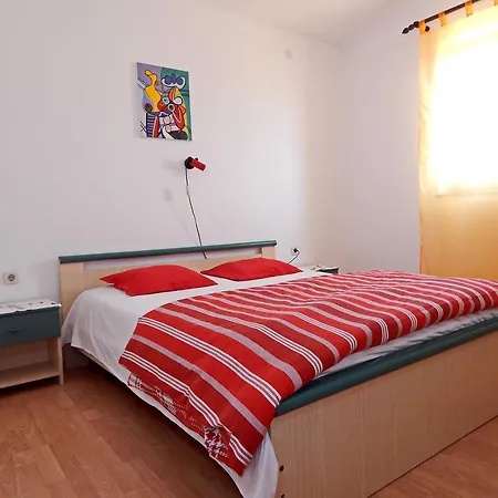 Apartament Paro