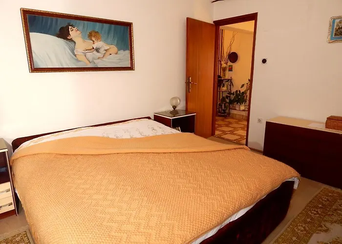 Paro Apartmán Pag Town